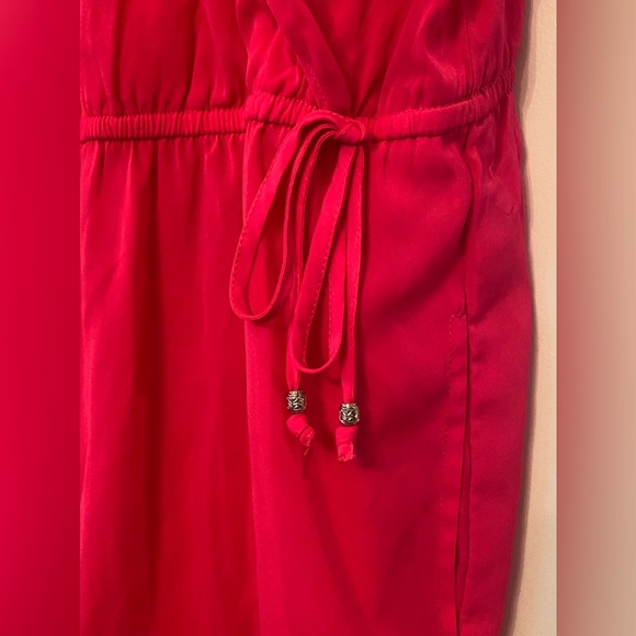 NWOT Pink American Eagle outfitters size S/P romper. Adjustable straps - Picture 4 of 6